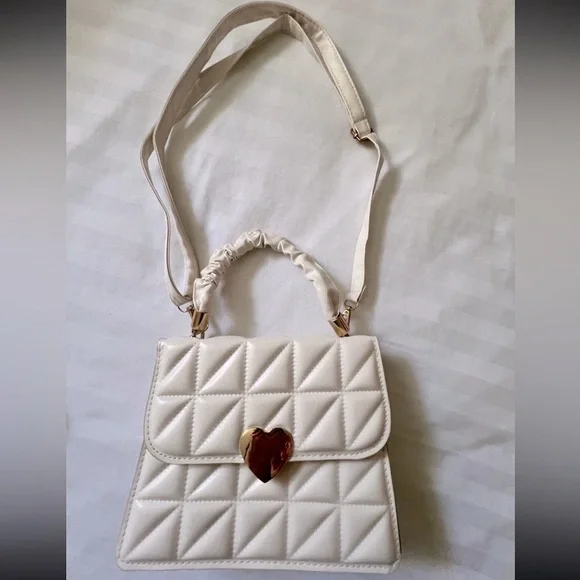 Cream Quilted Handbag with Gold Heart Accent - Picture 4 of 4